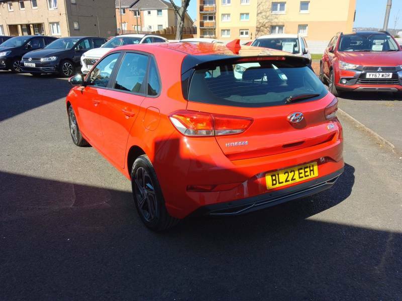 Hyundai I30 1.0T Gdi Se Connect - 2022 22 Red #4
