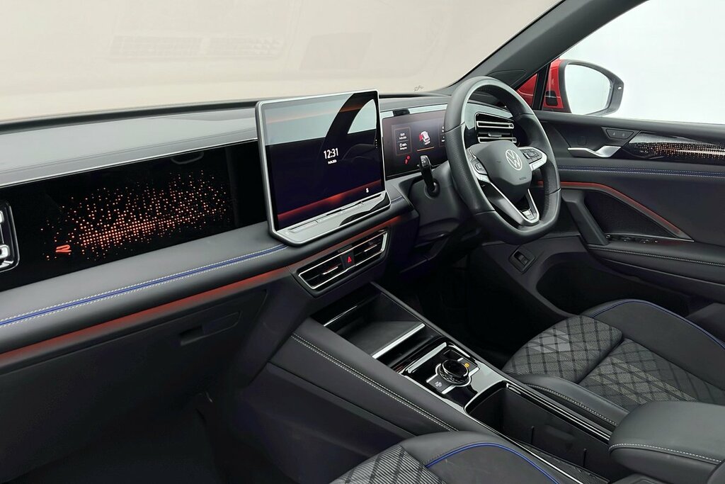 Volkswagen Tiguan R-line 1.5 Tsi Ehybrid 272 Ps 6-Speed Dsg DC25WVY Red #2