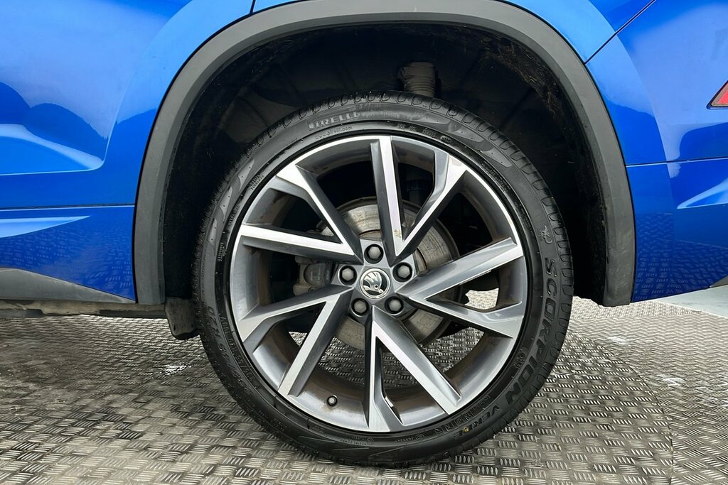 Skoda Kodiaq Sportline 7 Seats 2.0 Tdi 200 Ps 4X4 Dsg LM23NZX Blue #5