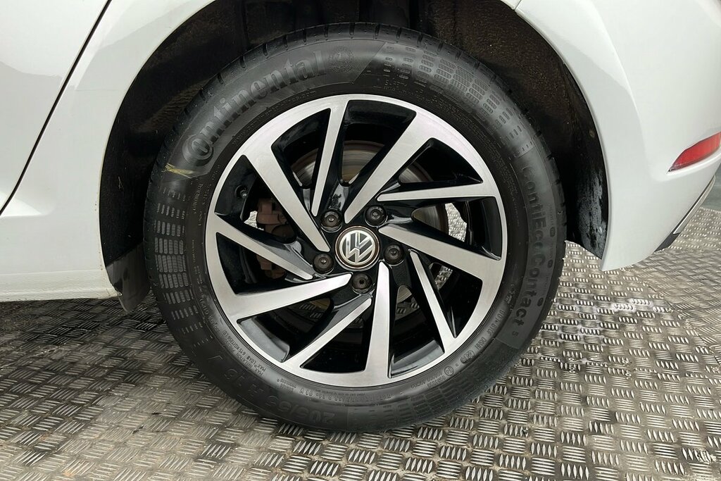 Volkswagen Golf Match 1.5 Tsi Evo 150Ps 7-Speed Dsg White #5