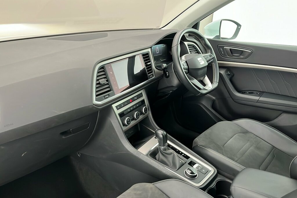 Seat Ateca Xperience 1.5 Ecotsi 150 7-Speed KY23VAX White #2