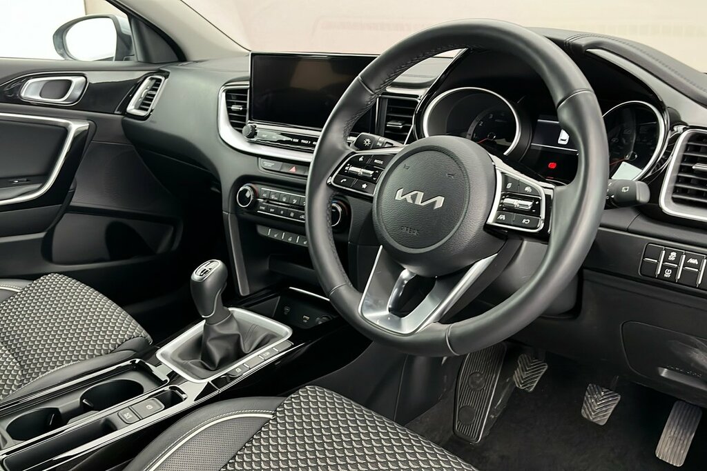 Kia Ceed 1.5 T-gdi 3 Sportswagon Euro 6 LA25EBX Silver #6