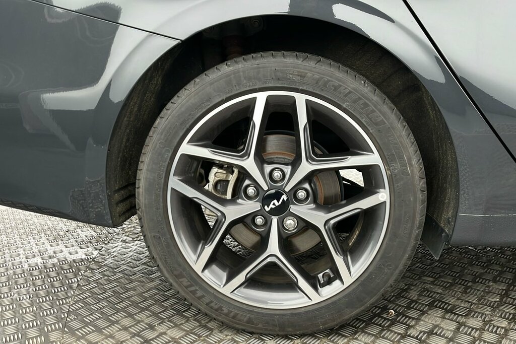 Kia Ceed 1.5 T-gdi 3 Sportswagon Dct Euro 6 Ss LD25WDV Grey #5