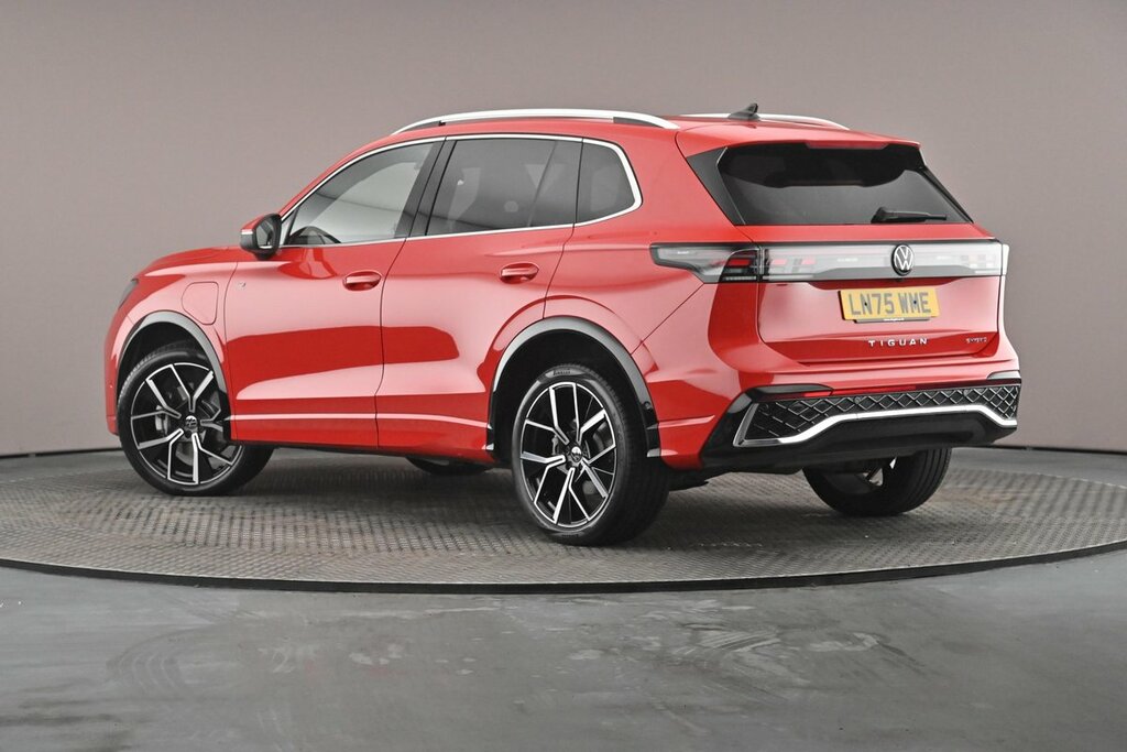 Volkswagen Tiguan R-line 1.5 Tsi Ehybrid 272 Ps 6-Speed Dsg LN75WME Red #3