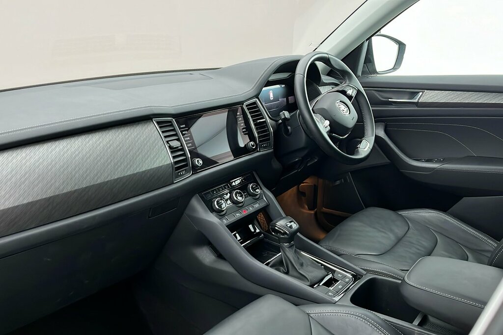 Skoda Kodiaq Se L Executive 1.5 Tsi 150 Ps Dsg YL72EDJ Black #2