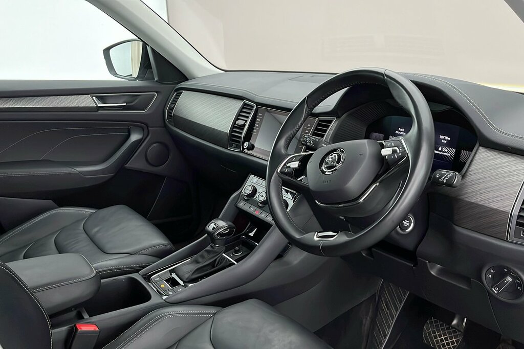 Skoda Kodiaq Se L Executive 1.5 Tsi 150 Ps Dsg YL72EDJ Black #6