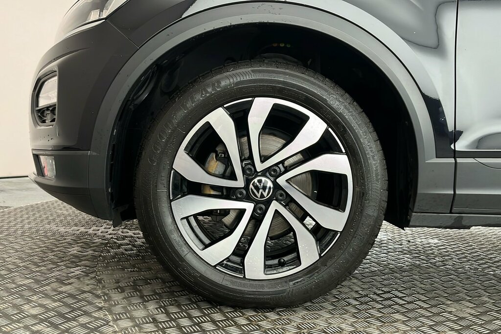 Volkswagen T-Roc Active 1.5 Tsi 150Ps Evo 6-Speed GL71NWT Black #5