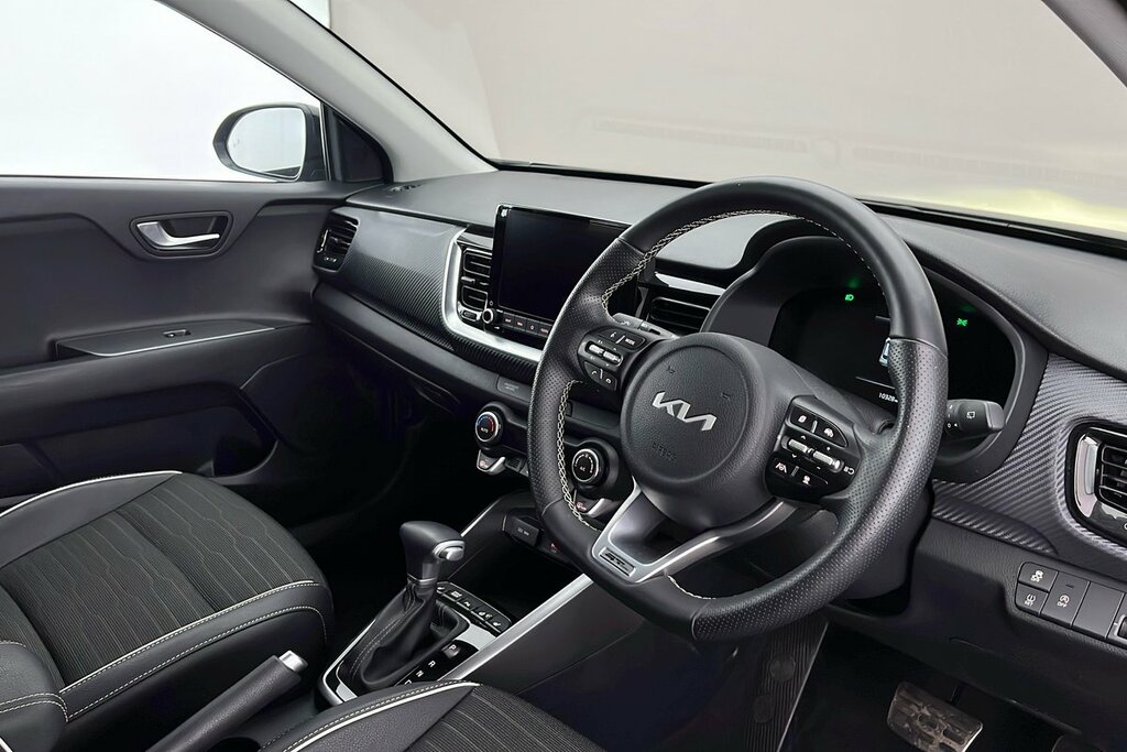 Kia Stonic 1.0 T-gdi Mhev Gt-line S Suv Hybrid Dct MF25YYS Black #6
