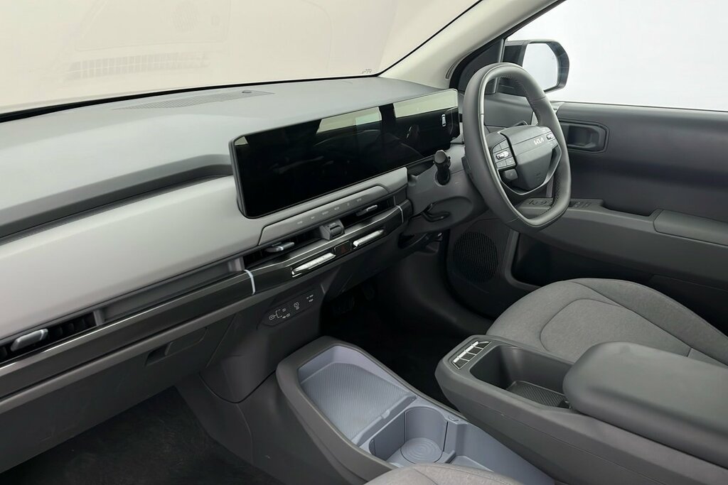 Kia EV3 81.4Kwh Air Suv 201 Bhp RO75ZSX Black #6