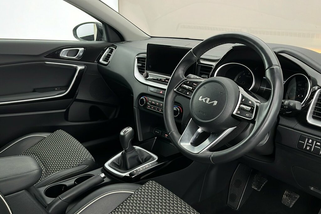 Kia Ceed 1.5 T-gdi 3 Hatchback Euro 6 S Grey #6