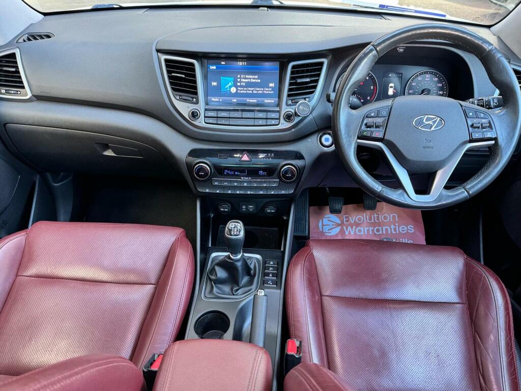Hyundai Tucson 2.0 Crdi Premium Se 4Wd Euro 6 DY66YRC White #3