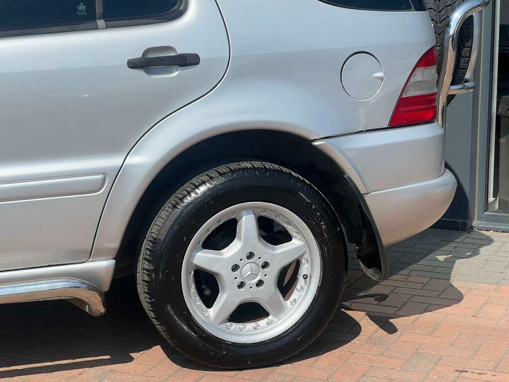 Mercedes-Benz M Class Suv 3.2 Ml320 1998S Silver #47