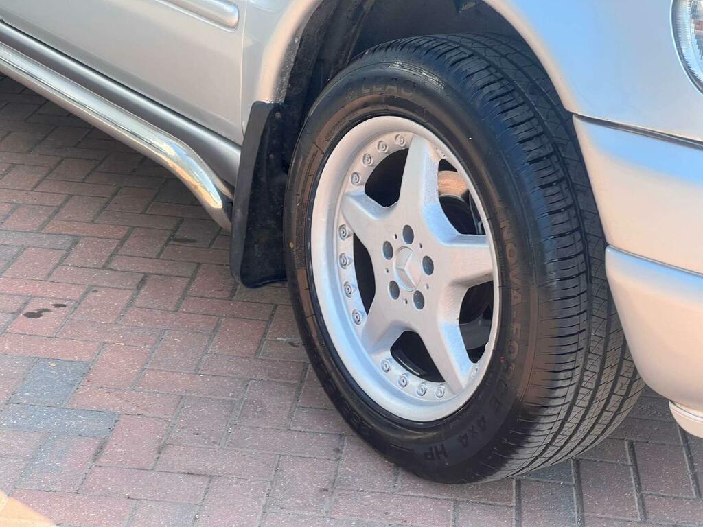 Mercedes-Benz M Class Suv 3.2 Ml320 1998S Silver #43