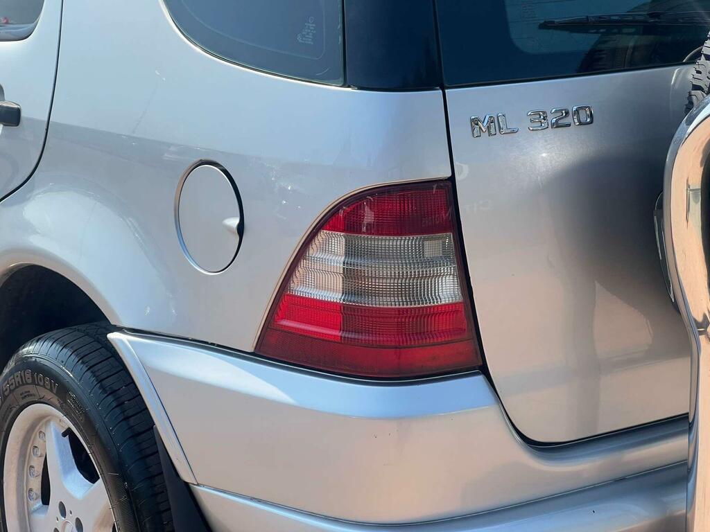 Mercedes-Benz M Class Suv 3.2 Ml320 1998S Silver #10