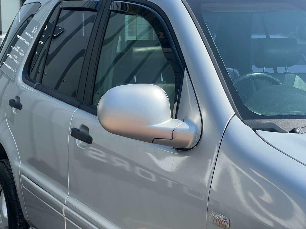 Mercedes-Benz M Class Suv 3.2 Ml320 1998S Silver #45