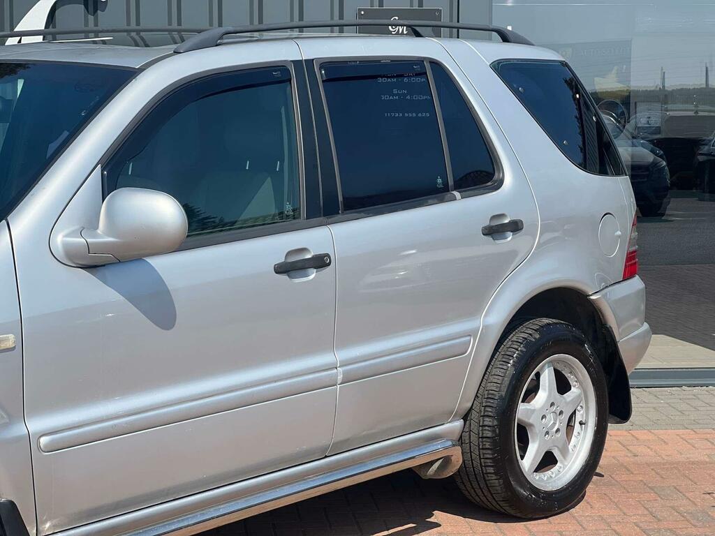 Mercedes-Benz M Class 3.2 Ml320 Grey #2