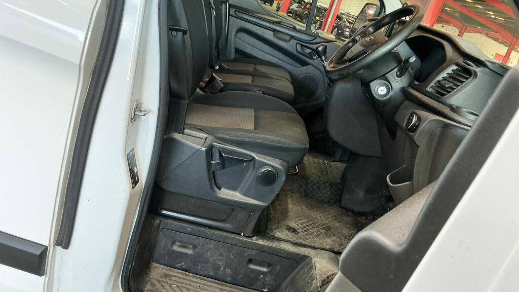 Ford Transit Custom Ford Transit 2020 YR20HLY White #2