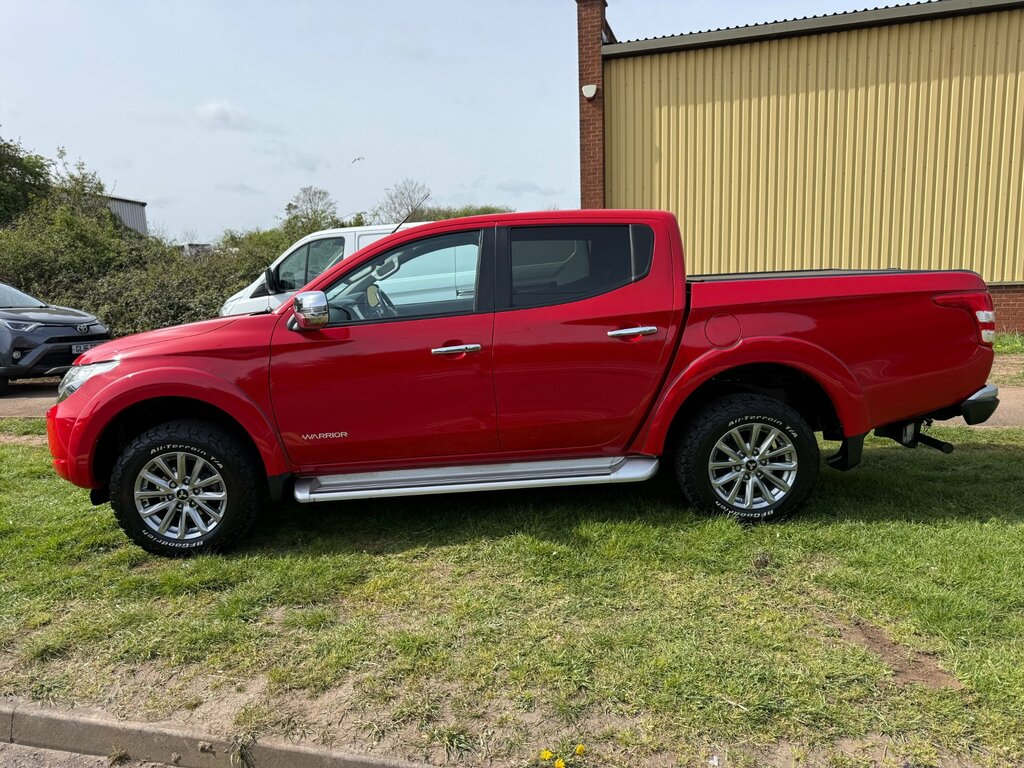 Mitsubishi L200 2.4 Di-d Dc Warrior Pickup Double Cab A WP19HFK Red #3