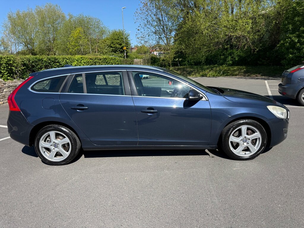 Volvo V60 2.4 D5 Se Lux Estate Geartronic Euro 5 Blue #4