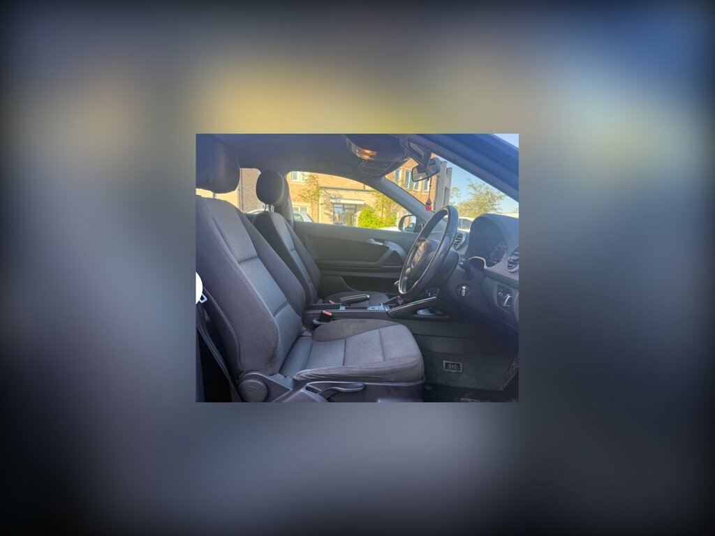 Audi A3 1.6 Technik Hatchback Euro 5 10 Black