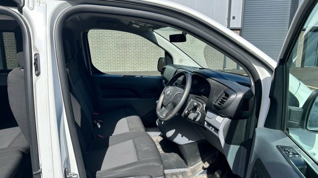 Toyota Proace Verso Medium Mpv 6Dr White #2