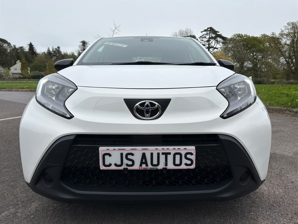 Toyota Aygo Vvt-i Pure WP22YKY White #3