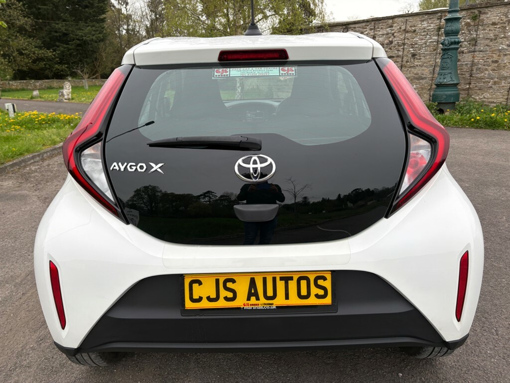 Toyota Aygo Vvt-i Pure WP22YKY White #6