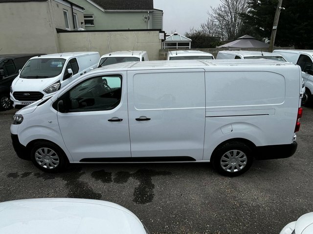 Vauxhall Vivaro 1.5 Turbo D 2900 Dynamic L2 H1 Euro 6 S S 6Dr DP22GYK White #6
