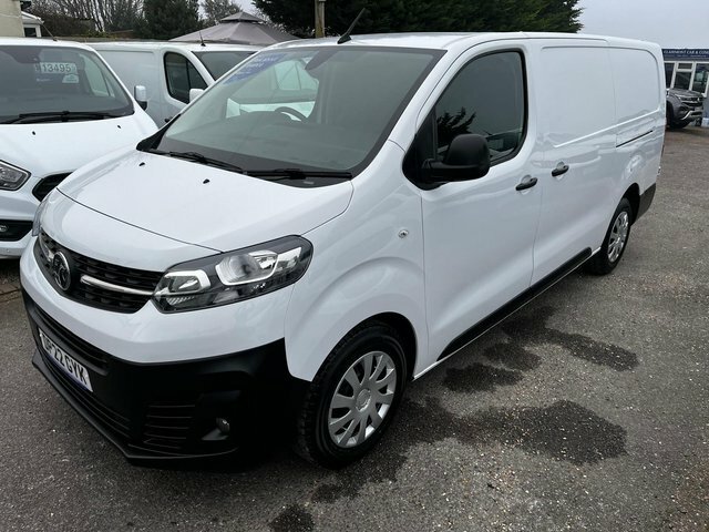 Vauxhall Vivaro 1.5 Turbo D 2900 Dynamic L2 H1 Euro 6 S S 6Dr DP22GYK White #4