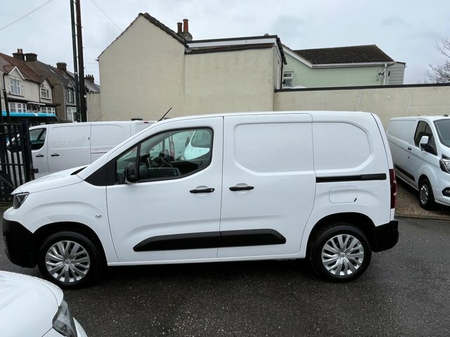 Peugeot Partner 1.5 Bluehdi 1000 Professional Premium Standard Pan NV71XCX White #5