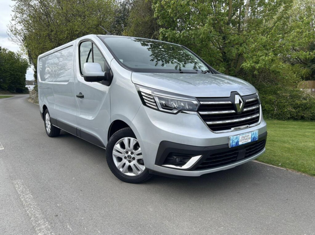 Renault Trafic 2.0 Dci Blue Ll30 Sport L2, 52,600 Miles 