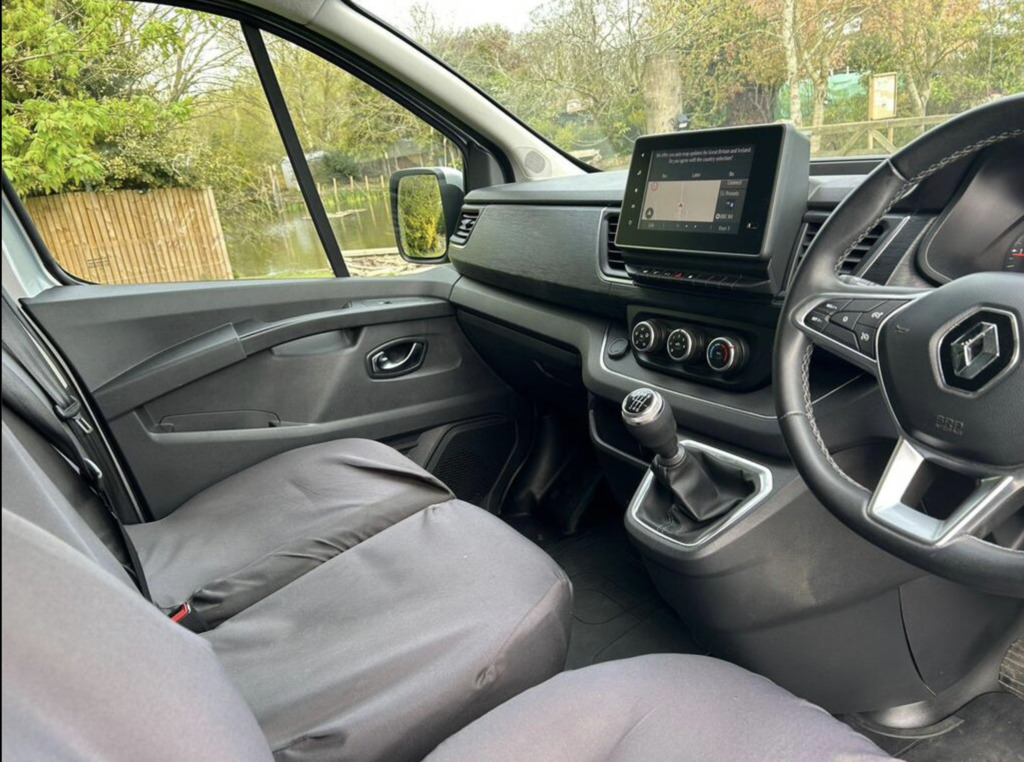 Renault Trafic 2.0 Dci Blue Ll30 Sport L2, 52,600 Miles #2