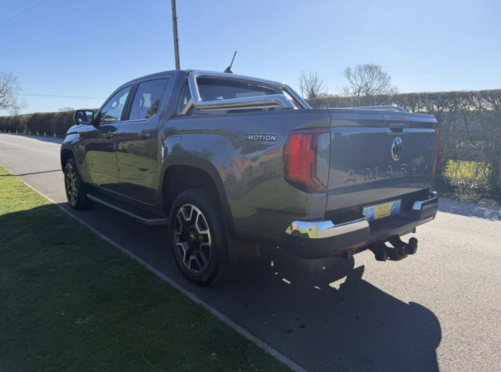 Volkswagen Amarok 2.0 Tdi Style 4Motion, 8,000 Miles #4