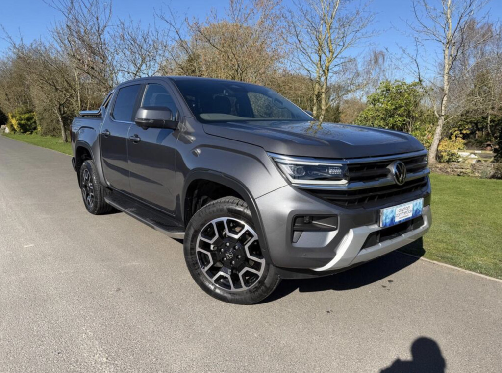 Volkswagen Amarok 2.0 Tdi Style 4Motion, 8,000 Miles