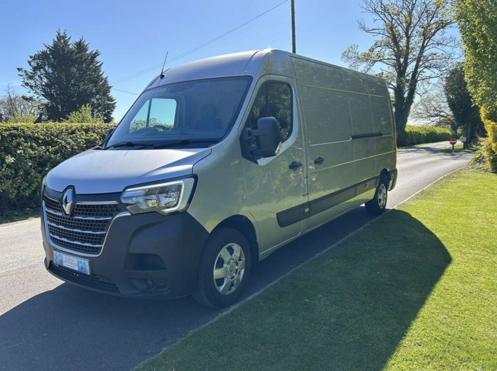 Renault Master 2.3 Dci 35 Business Fwd Lwb Medium Roof, 67,300 M   #2