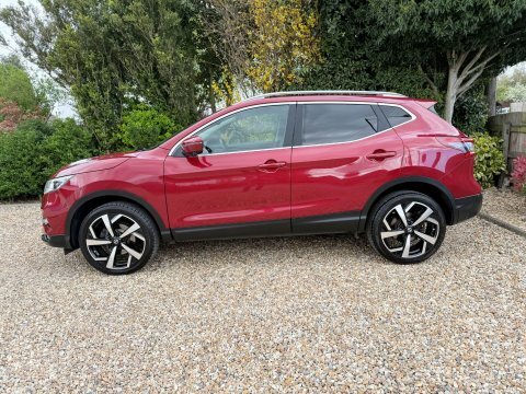 Nissan Qashqai 2017 67 1.5 SB67ZRD Red #3