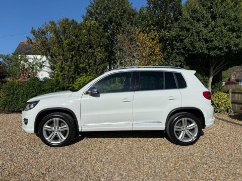 Volkswagen Tiguan 2016 16 2.0 SP16DDJ White #5
