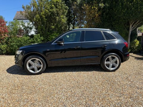 Audi Q5 2015 65 2.0 Black #3