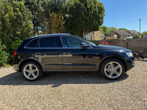 Audi Q5 2015 65 2.0 Black #4