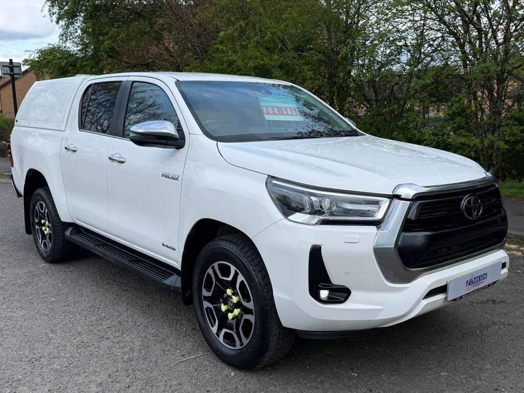 Toyota HILUX Hilux Invincible D-4d 4Wd Double Cab 4X4 5 Do White