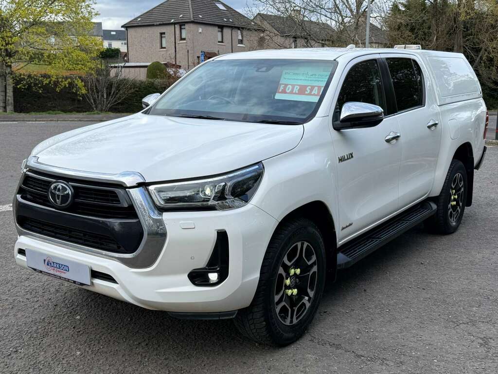Toyota HILUX Hilux Invincible D-4d 4Wd Double Cab 4X4 5 Do White #2