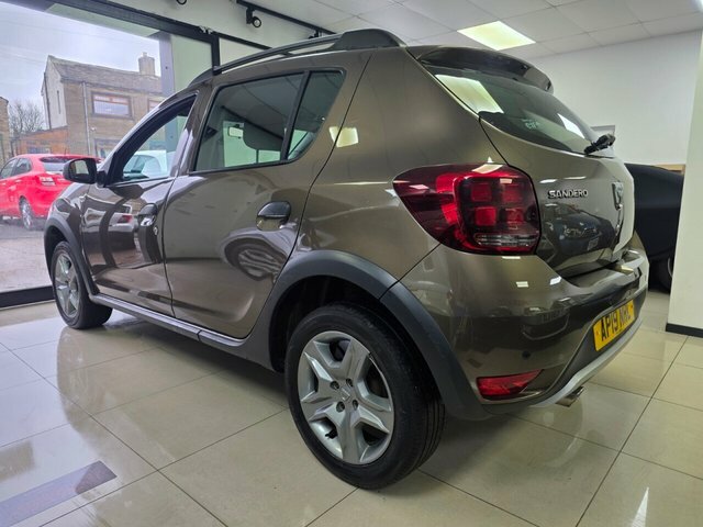 Dacia Sandero Stepway Sandero Stepway Comfort Blue Dci AP19NRL Brown #4
