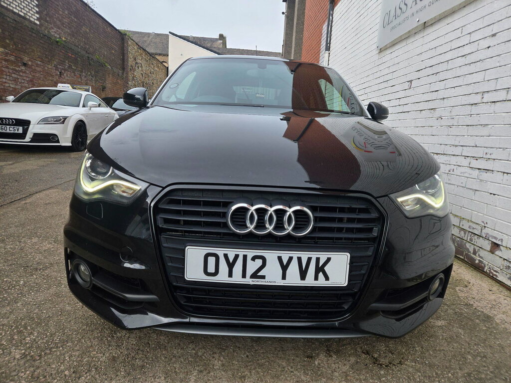 Audi A1 2.0 Tdi Black Edition Euro 5 Ss Black #2