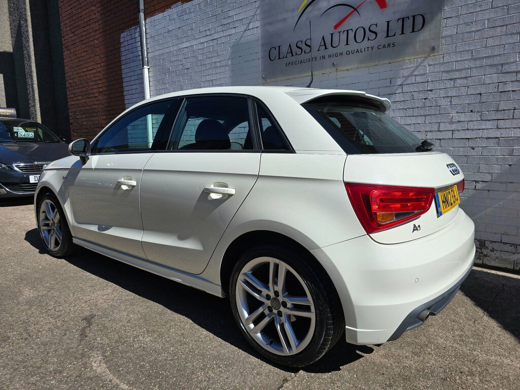 Audi A1 1.6 Tdi S Line Sportback Euro 5 Ss White #4