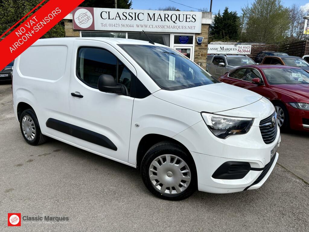 Vauxhall Combo 1.5 Turbo D 2000 Sportive Panel Van Man White