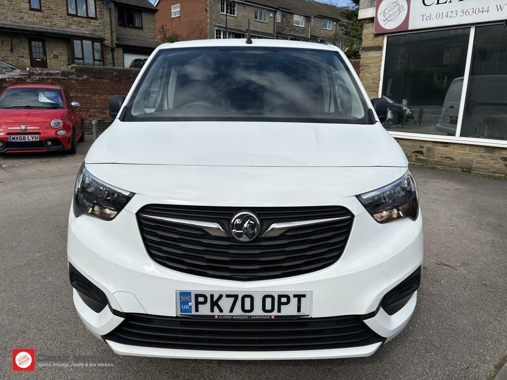 Vauxhall Combo 1.5 Turbo D 2000 Sportive Panel Van Man PK70OPT White #5