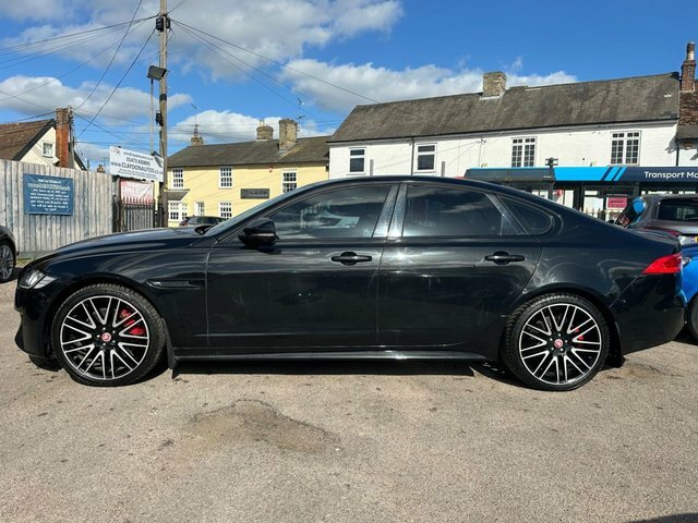 Jaguar XF 3.0D V6 S Saloon Euro 6 Ss BG66YFW Black #4