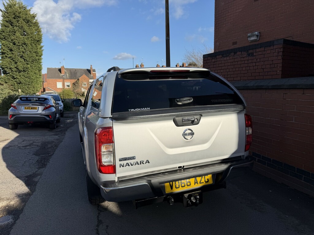 Nissan Navara 2.3 Dci Acenta VO66AZG Silver #6