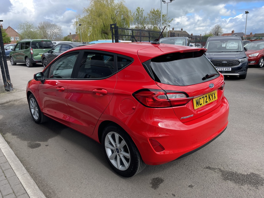 Ford Fiesta 1.1 Trend MC72KYX Red #4