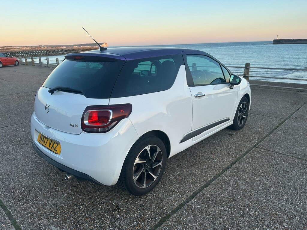DS DS 3 1.6 Bluehdi Elegance Hatchback E NX17VXZ White #6
